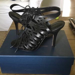 Pour La Victoire Women’s Yermak Sandal